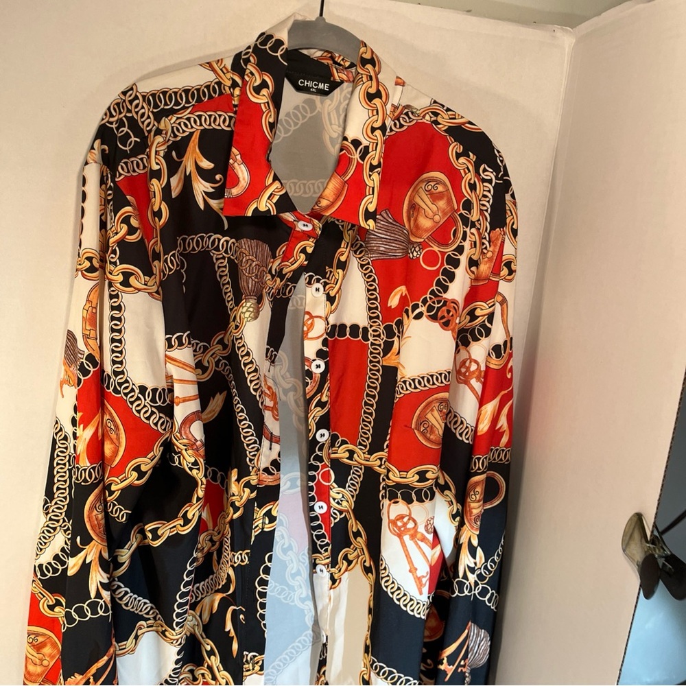 Chic Chain Print Women's Button Down Shirt - Black, Red, White